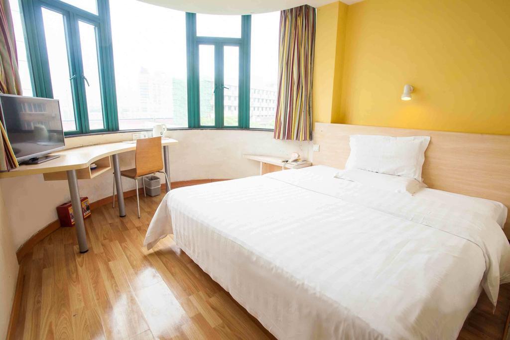 7Days Inn Changsha Jingwanzi International Furniture Square Zimmer foto